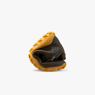 Vivobarefoot Tracker Forest Esc boots in Bracken coloured leather. Barefoot shoes for outdoor activities.