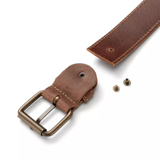 Hults Bruk Leather belt, shown here with the buckle detached, allowing size adjustment of the belt. 
