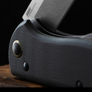 Benchmade Weekender Folding pocket knife. Grey G10 scales