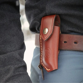 Stylish Veg tanned knife sheath for the Lars Falt folding knives by Casstrom